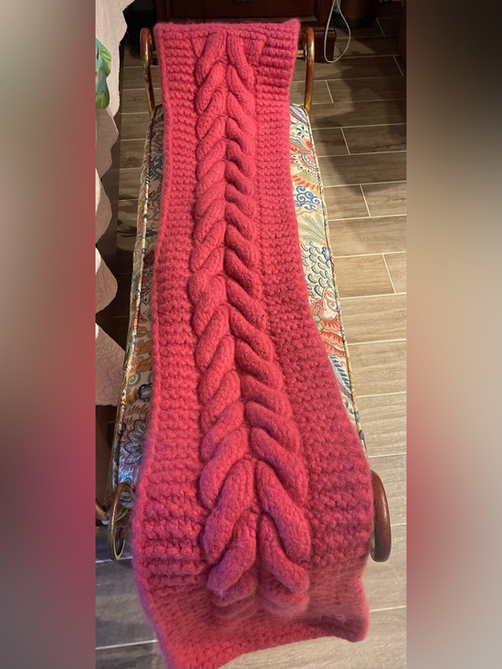 Anthropologie Accessories - Anthropologie 100% wool scarf- Pink Cable Knit